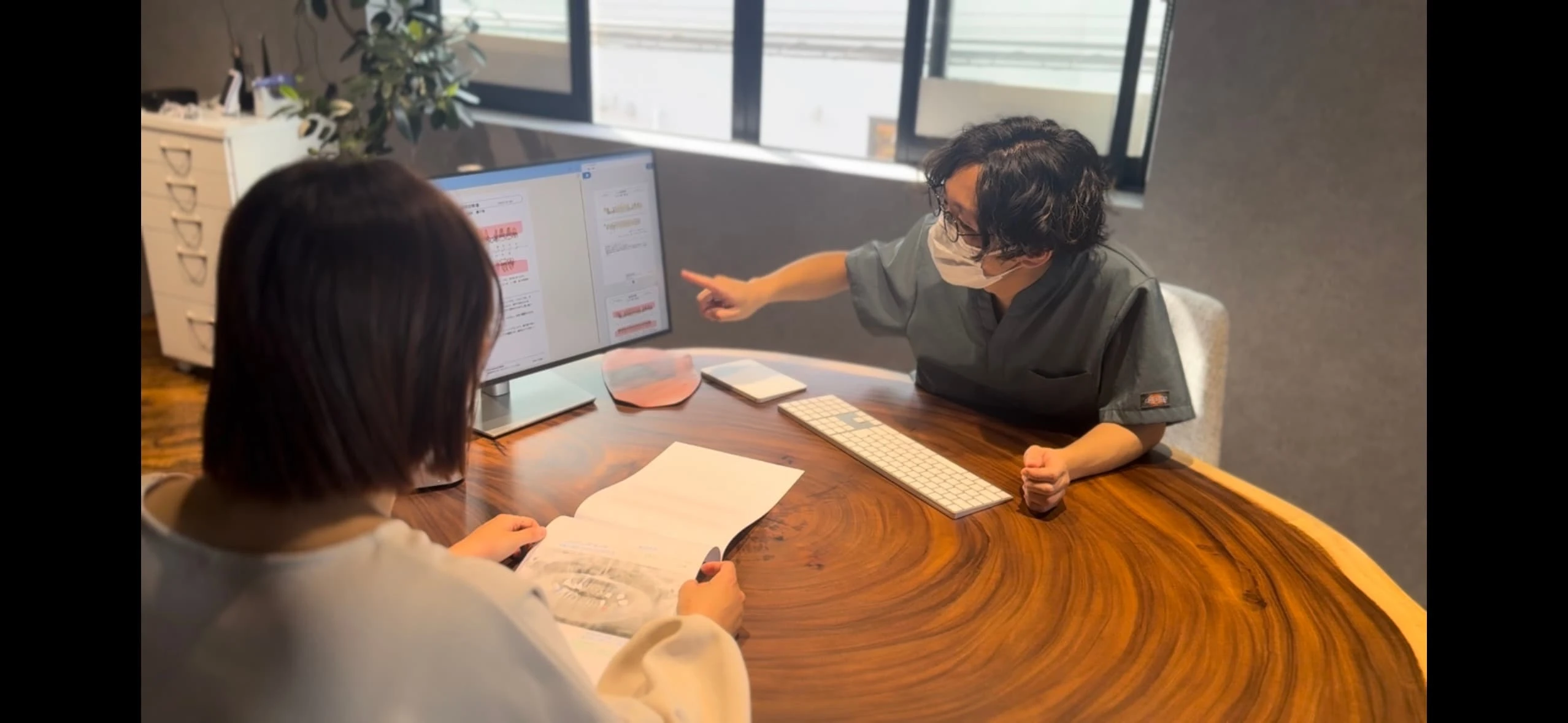 ご予約・お問い合わせ